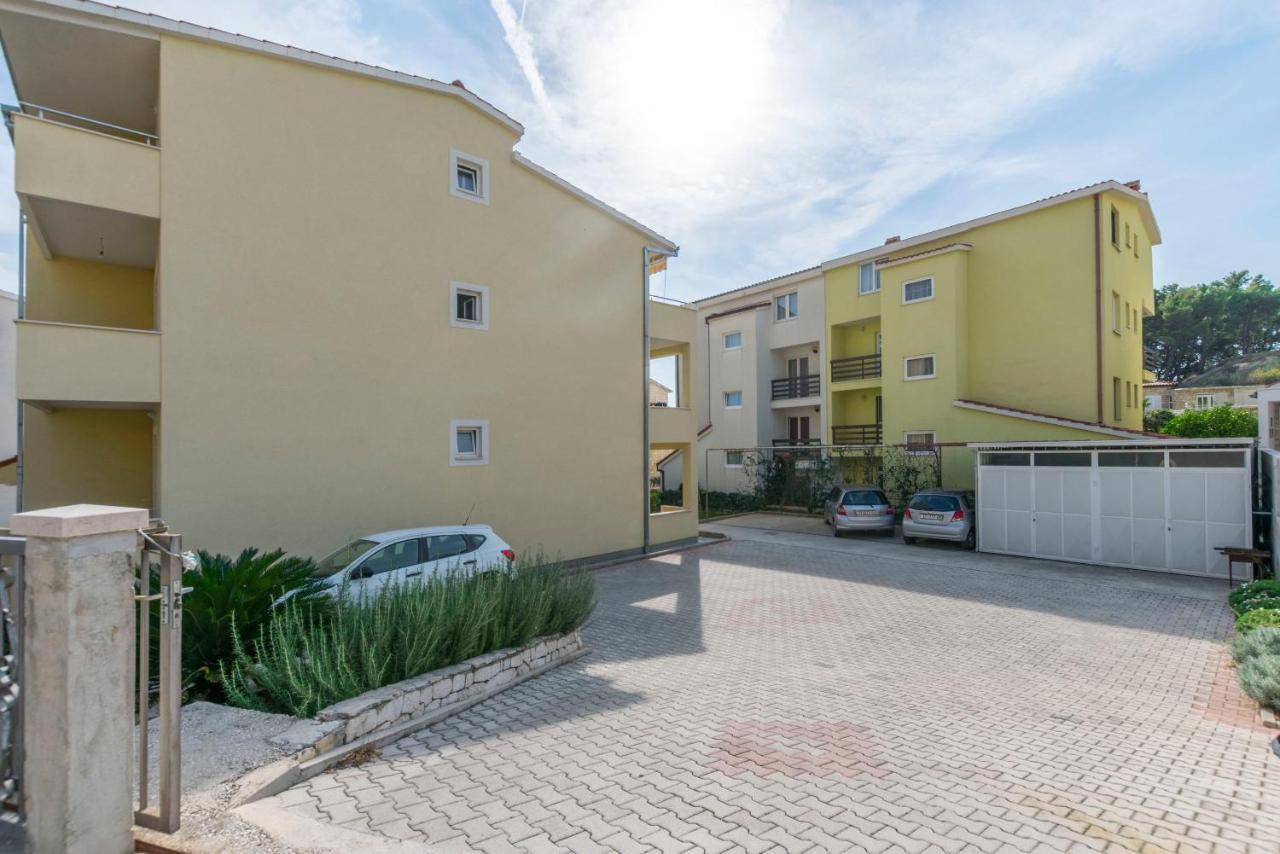 Apartments Srecko Duće Exterior foto